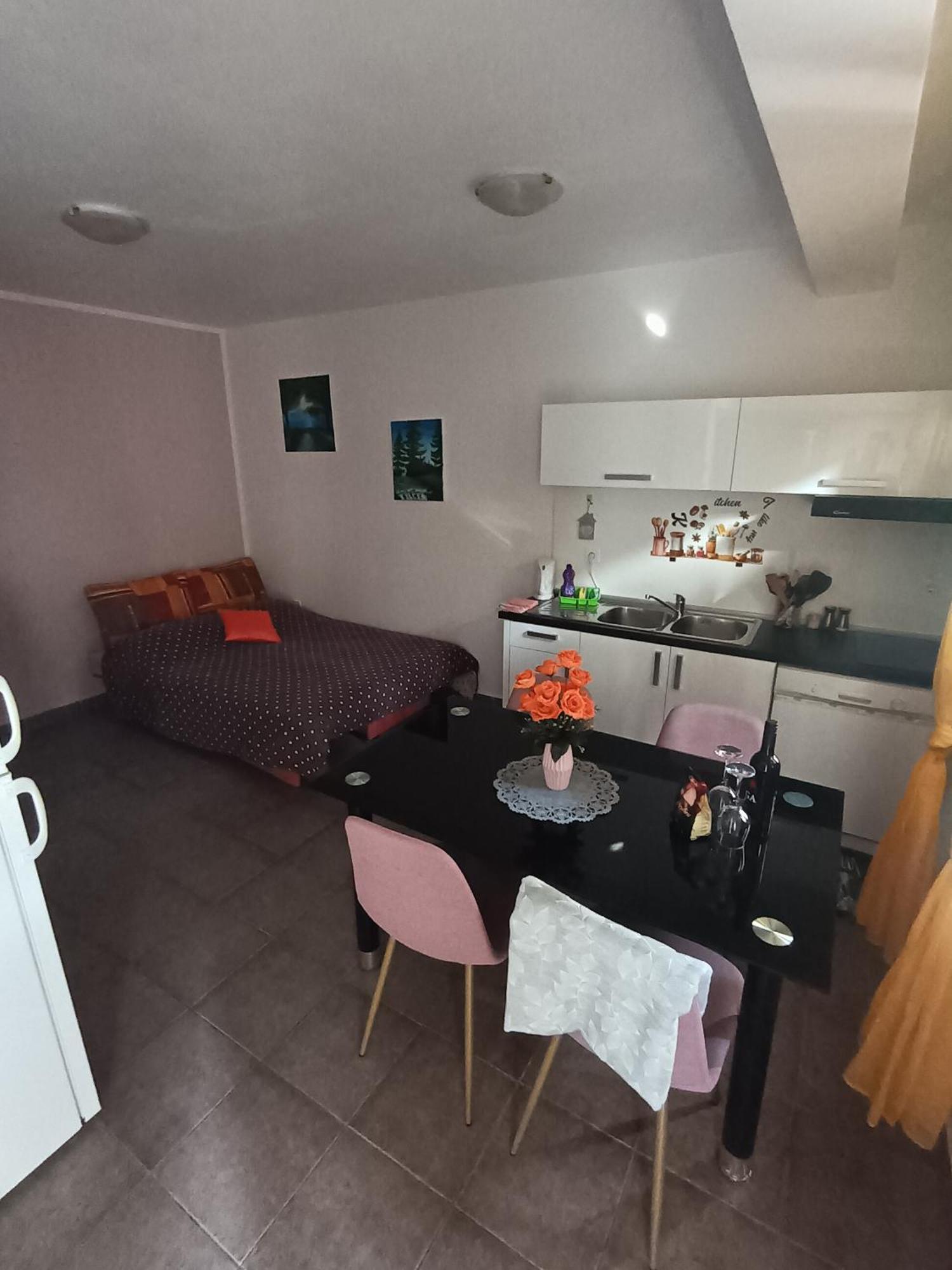 Apartment Dukic スベティ・フィリップ・イ・ヤコブ エクステリア 写真